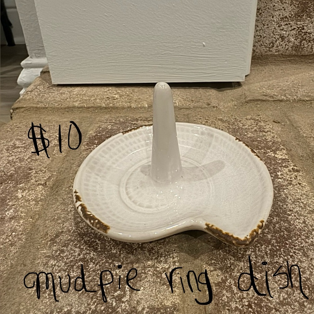 Mud Pie Ring Dish / Holder shell beach coastal accents decor
